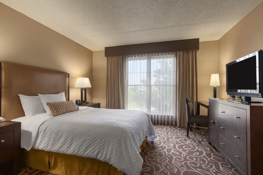 Embassy Suites Pittsburgh - International Airport Coraopolis Ngoại thất bức ảnh