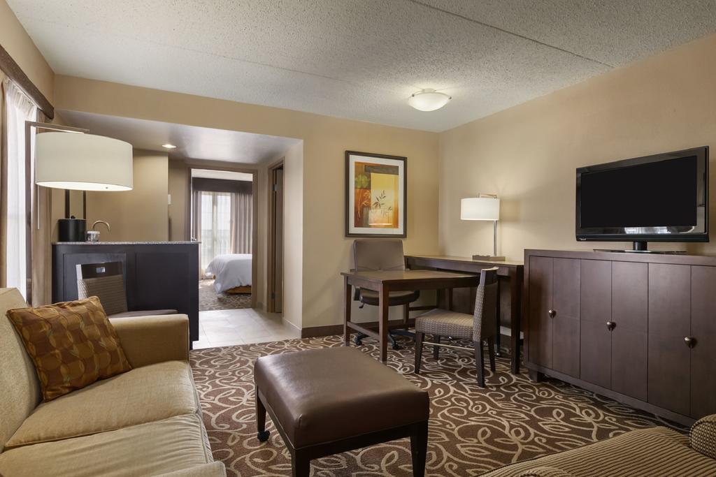 Embassy Suites Pittsburgh - International Airport Coraopolis Ngoại thất bức ảnh