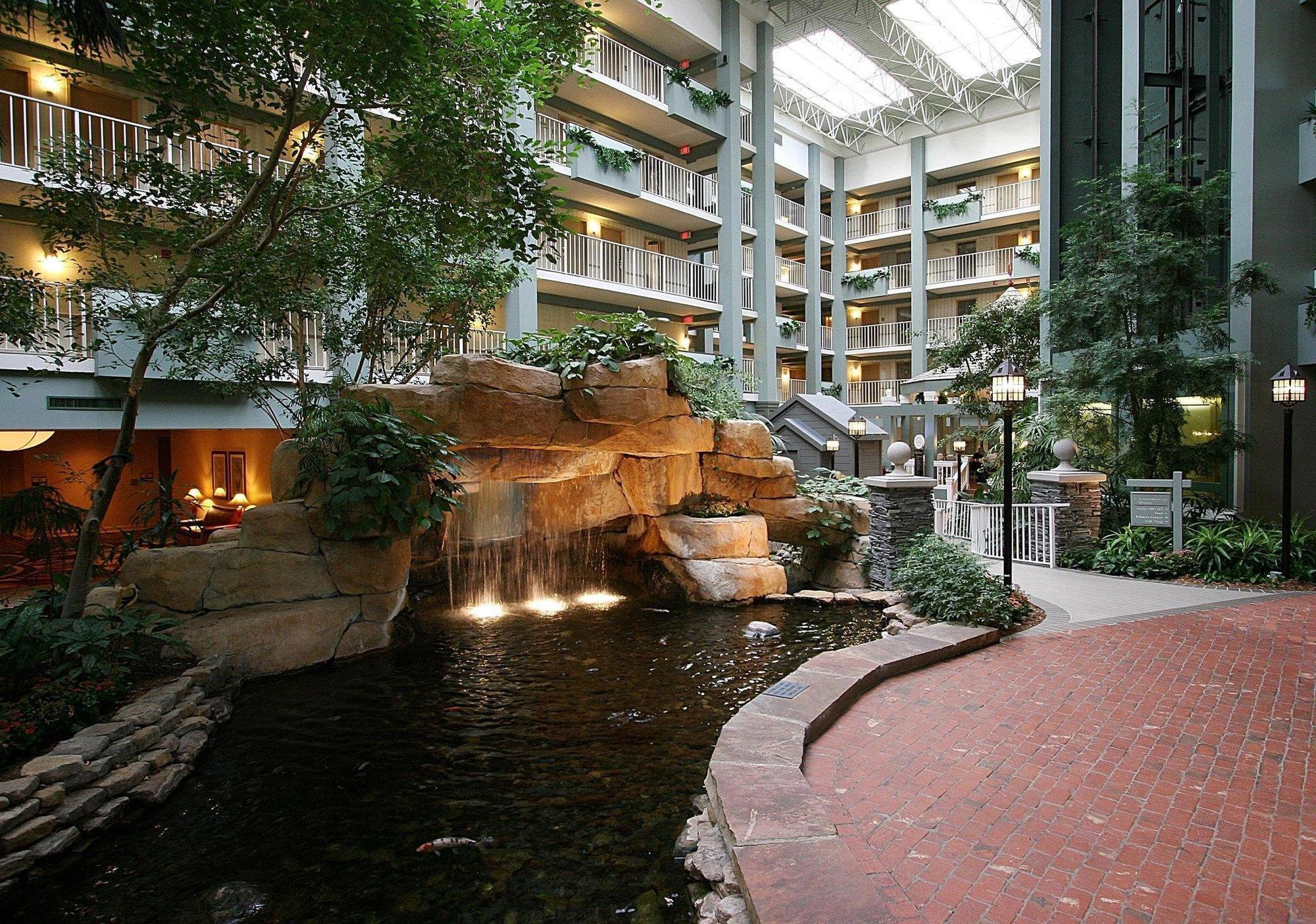 Embassy Suites Pittsburgh - International Airport Coraopolis Ngoại thất bức ảnh